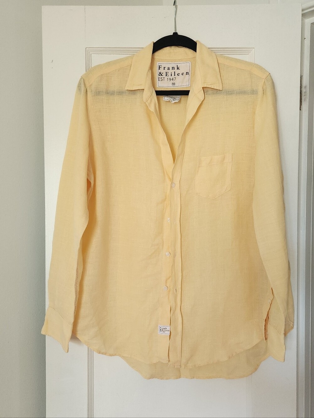Frank and Eileen Eileen Style Button Down Size XS